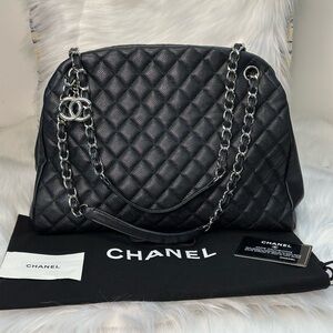 Chanel Black Quilted Shoulder Bag with Silver Accents